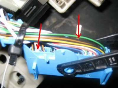blue_connector.jpg